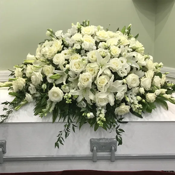 Tribute Casket Flowers – White Tribute Casket Flowers11