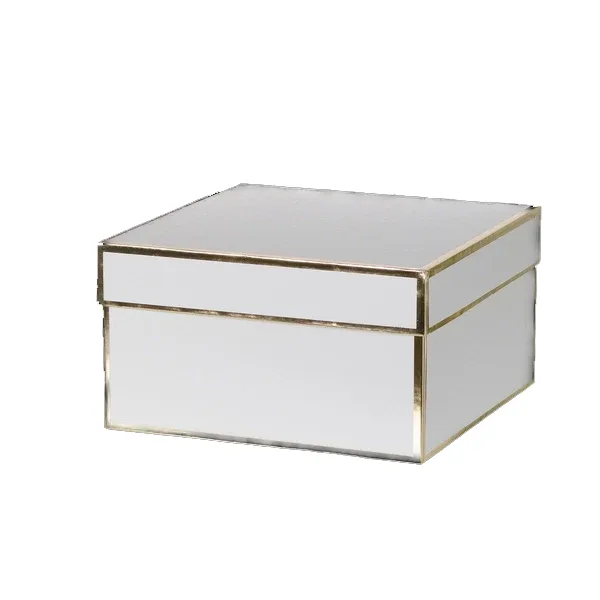 White Boxes for Flowers and Gifts